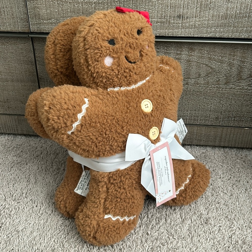 Gingerbread pillows